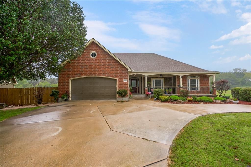 7514 S Buckner Tarsney Road, Grain Valley, MO 64029