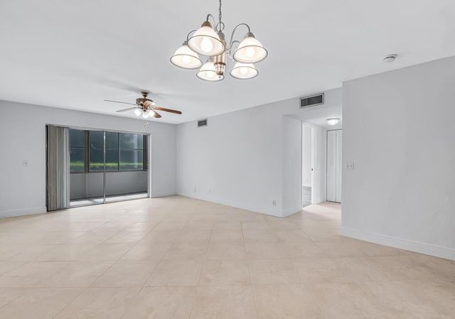 12013 Greenway Circle S 106, Royal Palm Beach, FL 33411