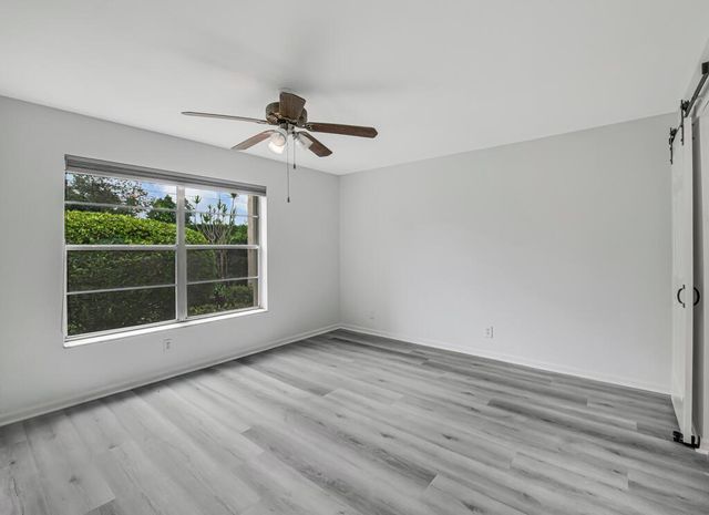 12013 Greenway Circle S 106, Royal Palm Beach, FL 33411