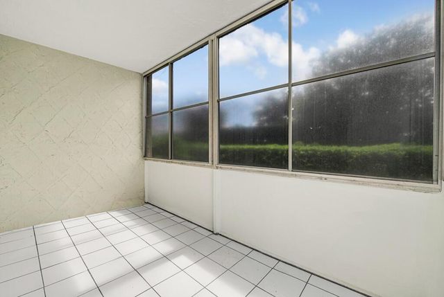 12013 Greenway Circle S 106, Royal Palm Beach, FL 33411