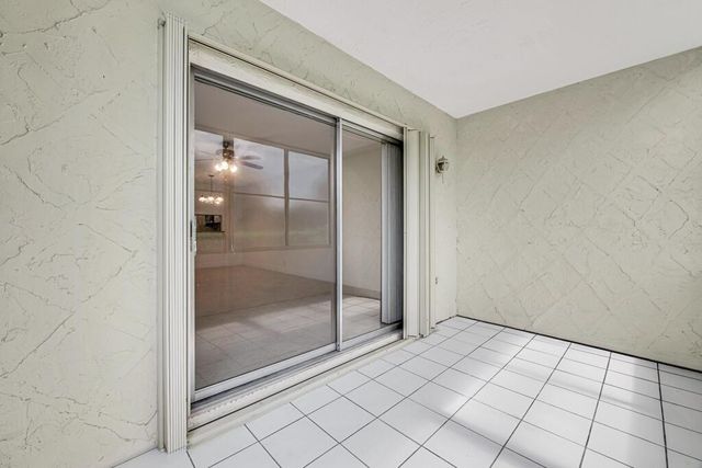 12013 Greenway Circle S 106, Royal Palm Beach, FL 33411