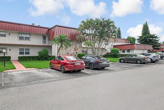 12013 Greenway Circle S 106, Royal Palm Beach, FL 33411