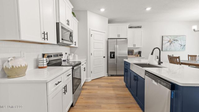 18366 Spring Hill Drive, Saucier, MS 39574