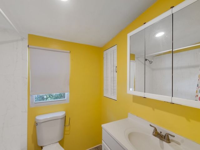 9520 Riverview Drive, Micco, FL 32976