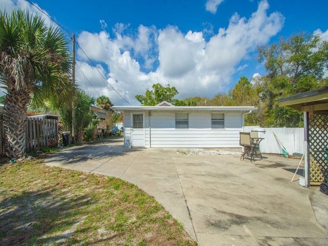 9520 Riverview Drive, Micco, FL 32976
