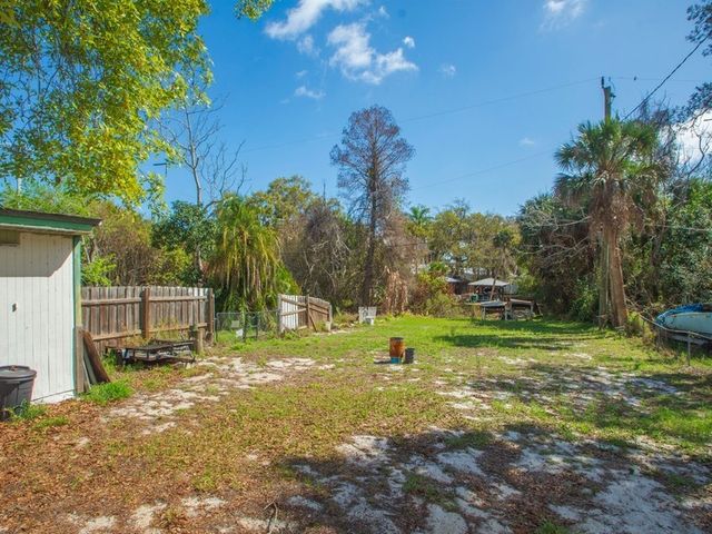 9520 Riverview Drive, Micco, FL 32976