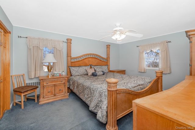 4 Nottinghill Drive, Massapequa, NY 11758