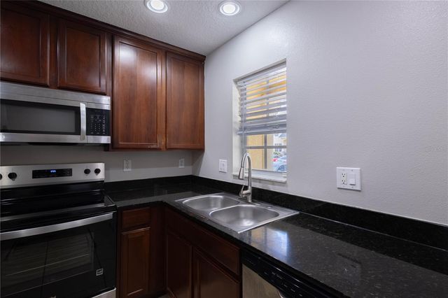 10956 BRICKSIDE COURT, Riverview, FL 33579