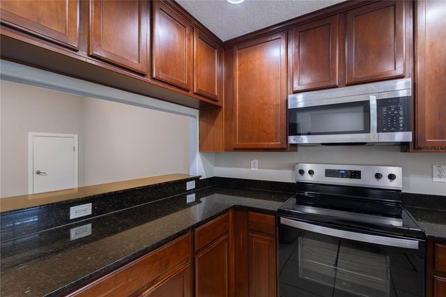 10956 BRICKSIDE COURT, Riverview, FL 33579