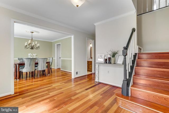 714 OLD HUNT WAY, Herndon, VA 20170