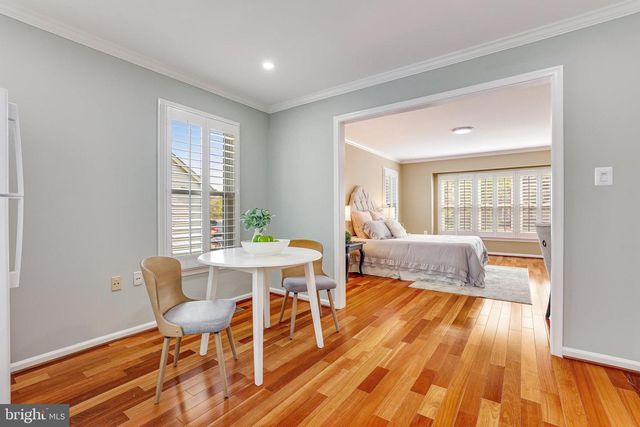 714 OLD HUNT WAY, Herndon, VA 20170