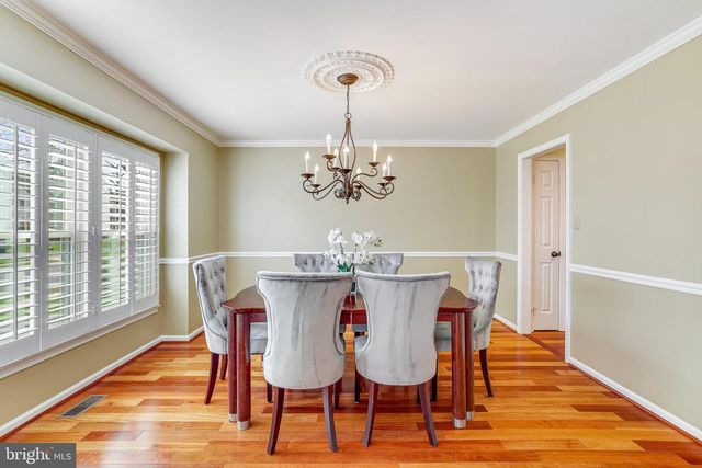 714 OLD HUNT WAY, Herndon, VA 20170