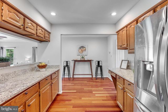 714 OLD HUNT WAY, Herndon, VA 20170