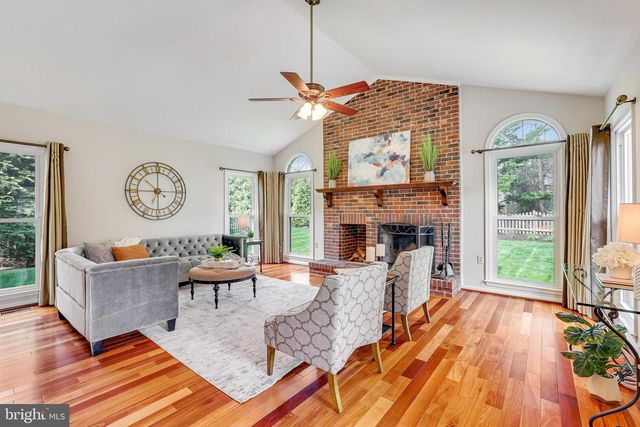 714 OLD HUNT WAY, Herndon, VA 20170