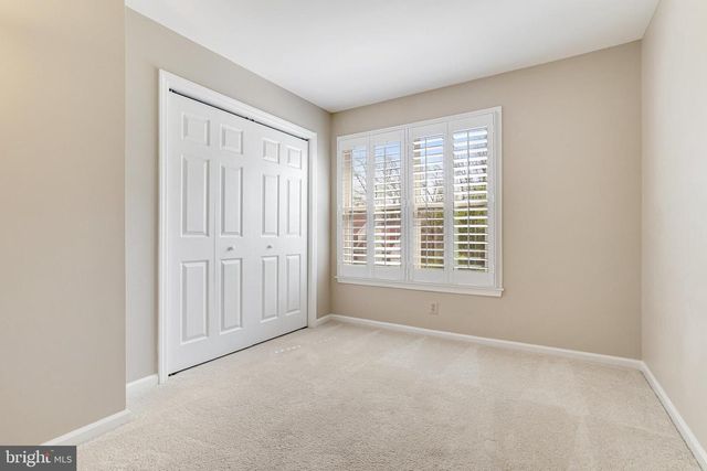 714 OLD HUNT WAY, Herndon, VA 20170