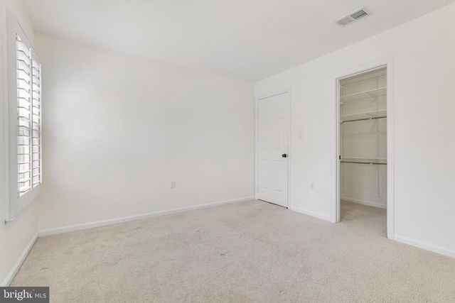 714 OLD HUNT WAY, Herndon, VA 20170