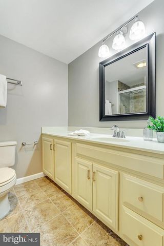 714 OLD HUNT WAY, Herndon, VA 20170