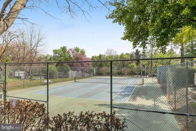 714 OLD HUNT WAY, Herndon, VA 20170