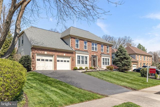 714 OLD HUNT WAY, Herndon, VA 20170