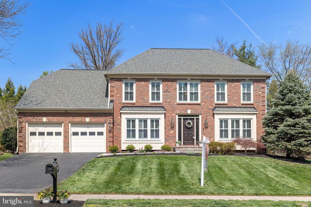 714 OLD HUNT WAY, Herndon, VA 20170