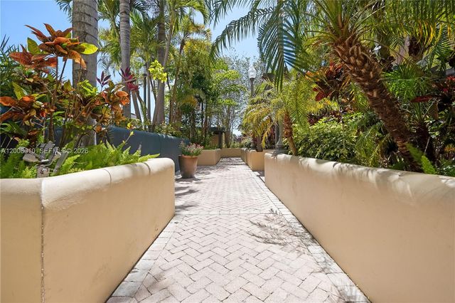 520 SE 5th Ave 2209, Fort Lauderdale, FL 33301