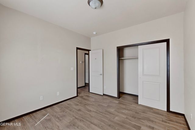 811 TS DANIEL CADENA Drive, B, El Paso, TX 79927