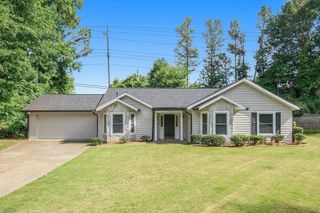 140 Crabtree Drive, Roswell, GA 30076