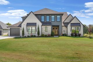 6514 E 153rd Street S, Bixby, OK 74008