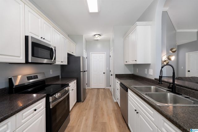809 WATERFORD CIRCLE, Calera, AL 35040