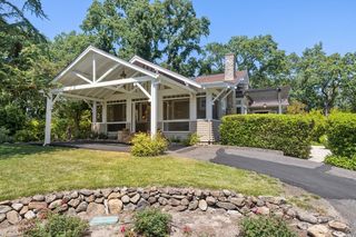 880 W Agua Caliente Rd, Sonoma, CA 95476