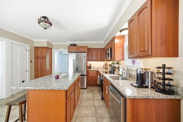 123 Summer Street, Kingston, MA 02364