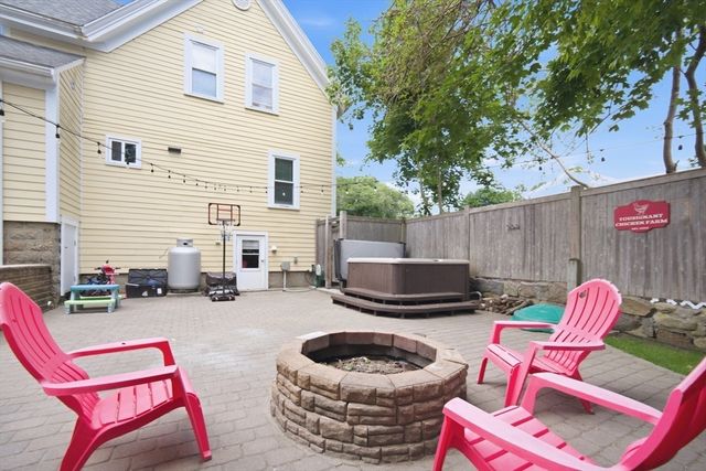 123 Summer Street, Kingston, MA 02364