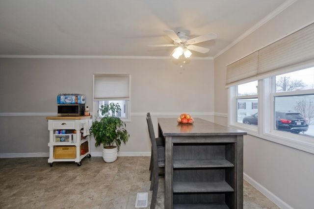 93 Grochmal Avenue 12, Springfield, MA 01151