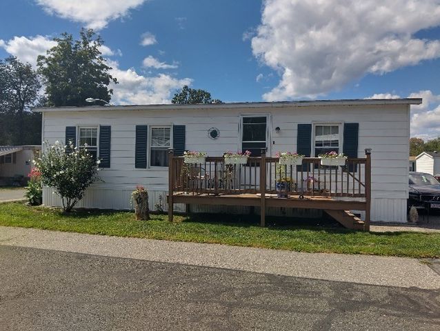 93 Grochmal Avenue 12, Springfield, MA 01151