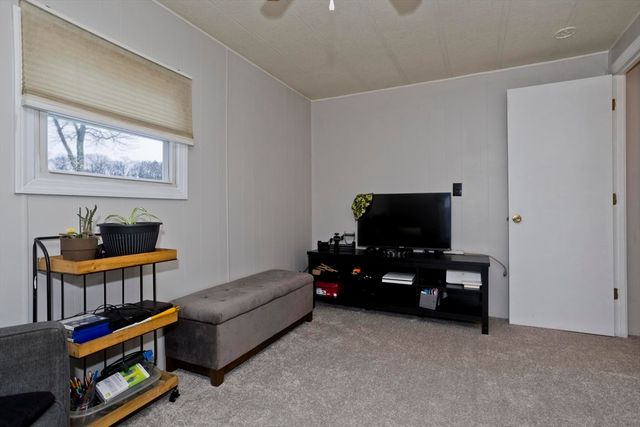 93 Grochmal Avenue 12, Springfield, MA 01151