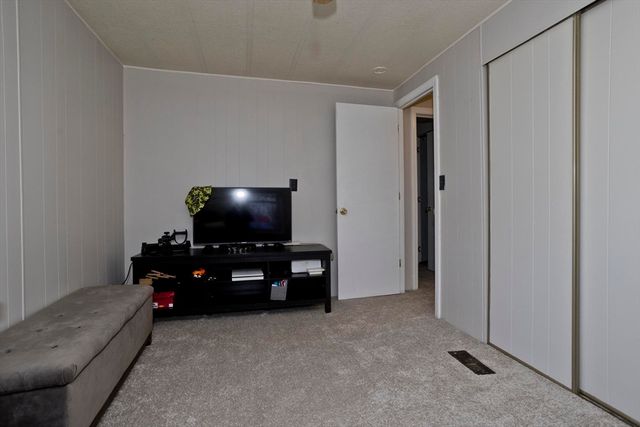 93 Grochmal Avenue 12, Springfield, MA 01151