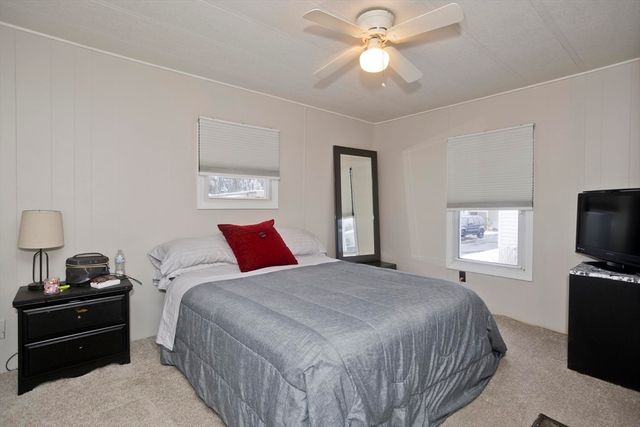 93 Grochmal Avenue 12, Springfield, MA 01151