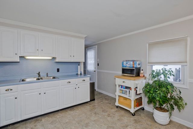 93 Grochmal Avenue 12, Springfield, MA 01151