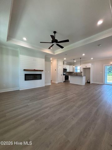 200 S Dimock Road, Washington, NC 27889