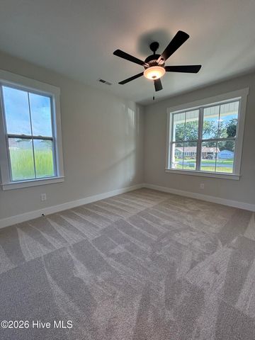 200 S Dimock Road, Washington, NC 27889