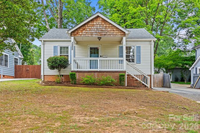 3225 Commonwealth Avenue, Charlotte, NC 28205