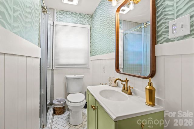 3225 Commonwealth Avenue, Charlotte, NC 28205