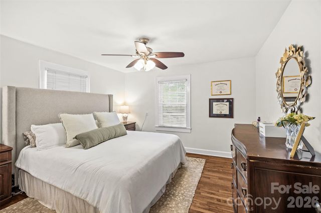 3225 Commonwealth Avenue, Charlotte, NC 28205