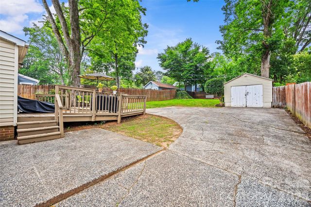 3225 Commonwealth Avenue, Charlotte, NC 28205