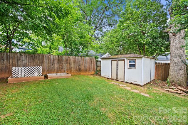 3225 Commonwealth Avenue, Charlotte, NC 28205