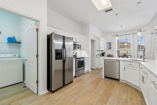 17906 SPARROWS NEST DRIVE, Lutz, FL 33558