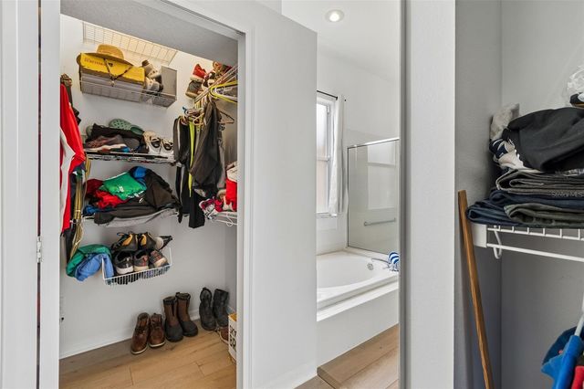 17906 SPARROWS NEST DRIVE, Lutz, FL 33558