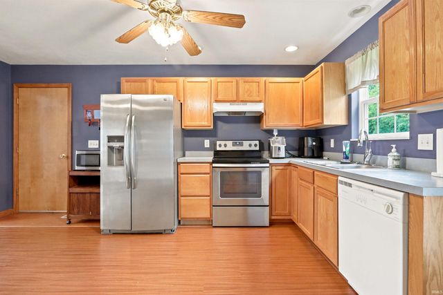 12904 Silverton Court, Evansville, IN 47725