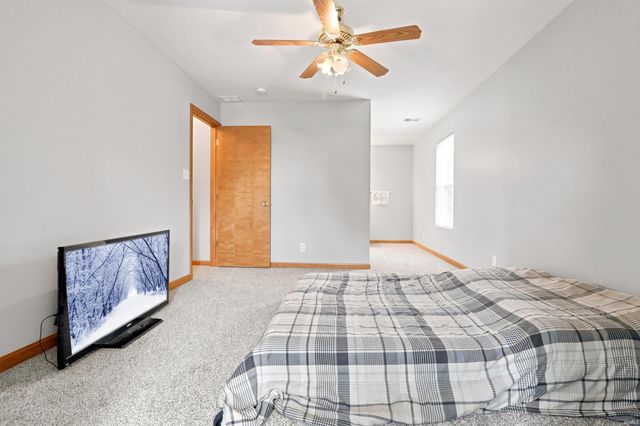 12904 Silverton Court, Evansville, IN 47725