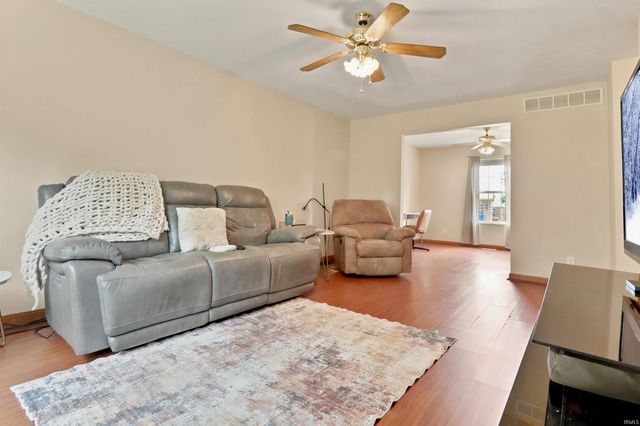 12904 Silverton Court, Evansville, IN 47725